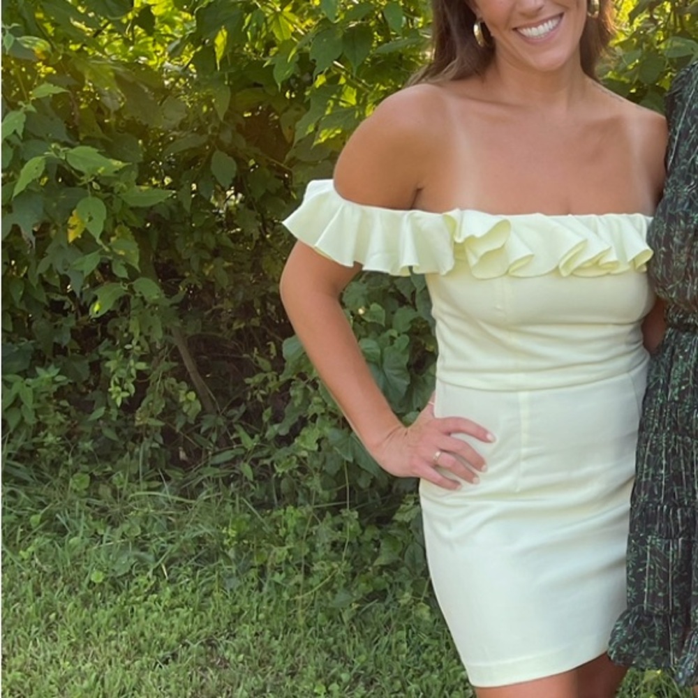 French Connection Off-Shoulder Pale Yellow Dress